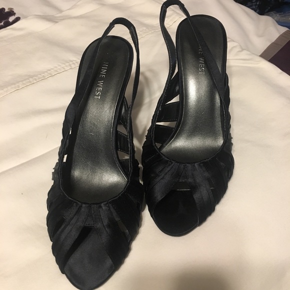 Heels - Picture 2 of 2